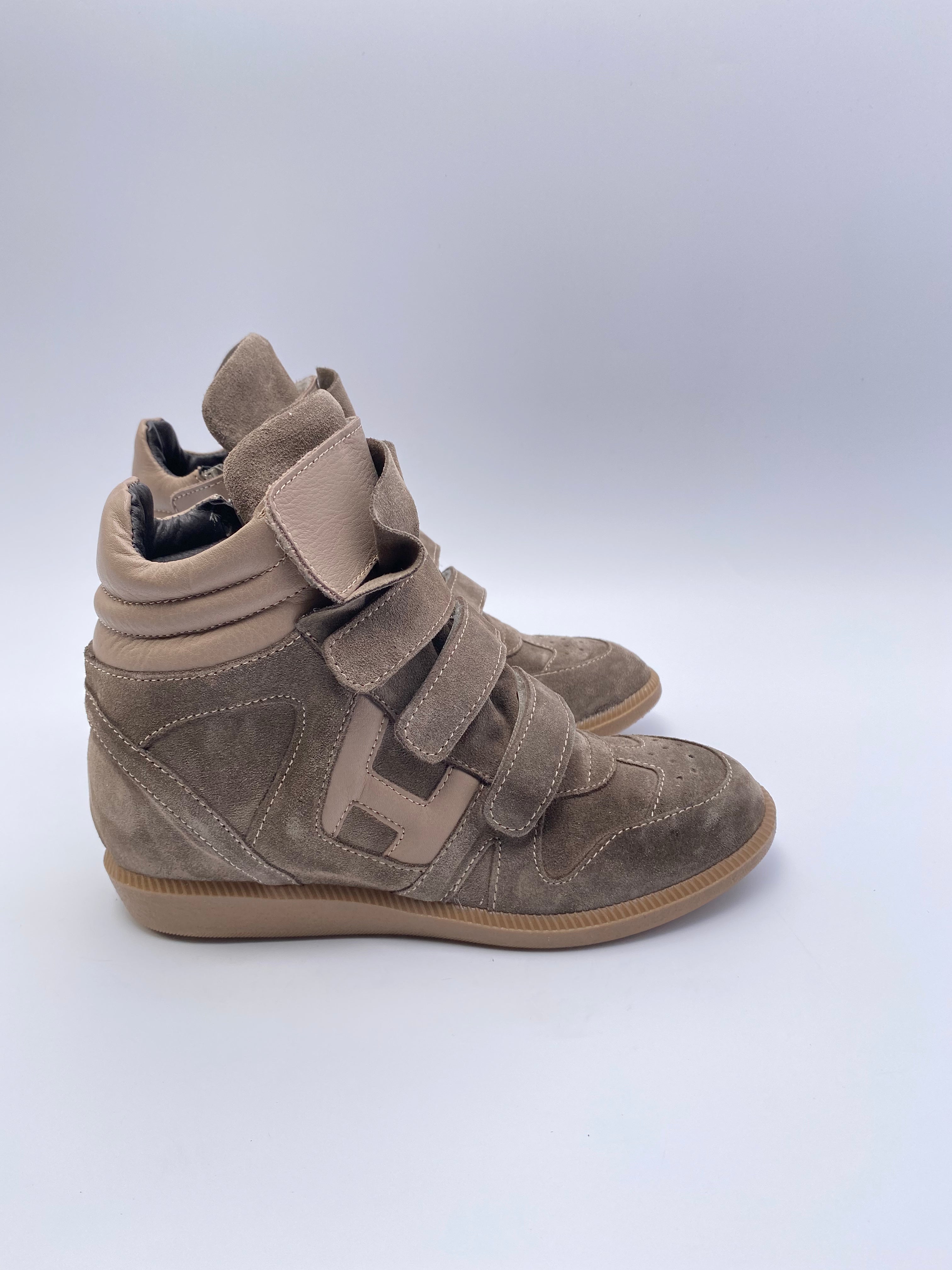 Michael Kors Georgie Trainer leren sneakers met sleehak zwart/goud Michael Kors Georgie Trainer leren sneakers met sleehak zwart/goud